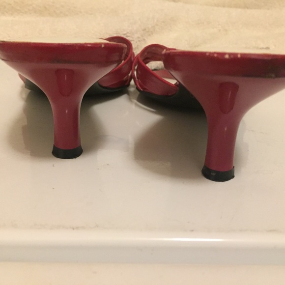 Sandals - Picture 2 of 3